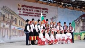 Долни чифлик изпраща фолкдесант в Копривщица