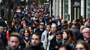 Близо 8300 души са намерили работа чрез трудовите борси