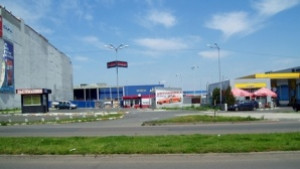 21годишен стреля три пъти по служител в автомивка