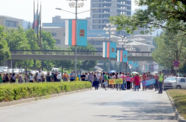 300 родопчани на протест срещу цените на тока