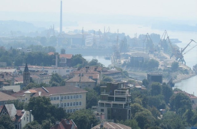 Русе е обгазен от запалени стърнища в Румъния
