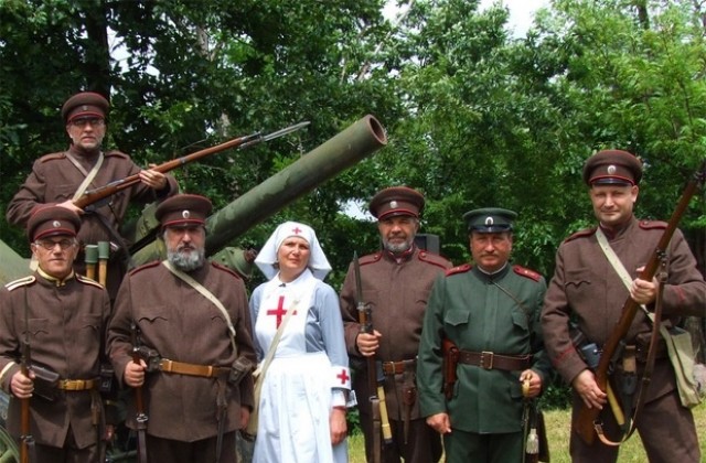Показват възстановката „ІV-ти Пехотен полк в европейската война /1915-1918/