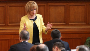 Варненци се организират за протест срещу избирането на Мая Манолова