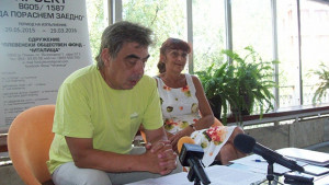 Обучават млади родители да станат поуверени