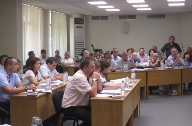 Съветниците одобриха извънсъдебно споразумение за базата на общината в Кранево