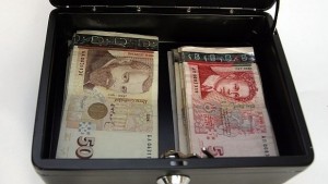 Семействата на 11 000 първокласници ще получат еднократна помощ