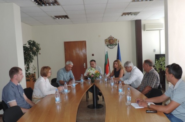 Областният управител участва в среща за състоянието на републиканската пътна мрежа