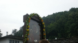 Започват Богородичните пости