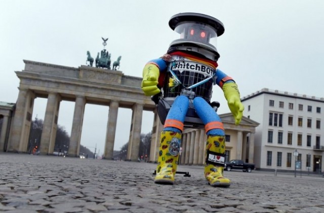 Конструкторите на повредения робот-стопаджия ще изградят нов модел (ВИДЕО)