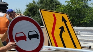 Временно променят движението в Червен бряг заради ремонтни дейности