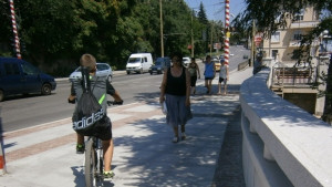 Внимавайте за деца с велосипеди на пътя съветват от полицията