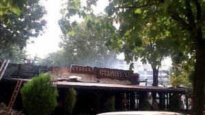 Голям пожар избухна в ресторант в Смирненски СНИМКИ