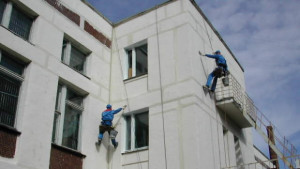 Санират две училища и детска градина със средства от Националния