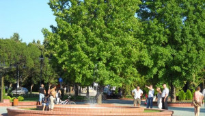 Слънчево време с променлива облачност