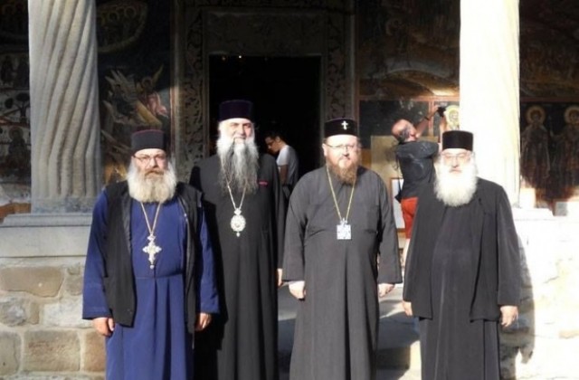 До два месеца монтират новия иконостас в Басарбовския манастир
