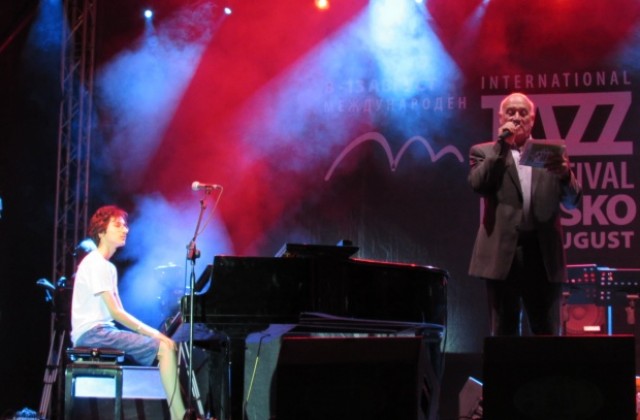 Американска легенда в джаза стана „кръстник” на русенски пианист