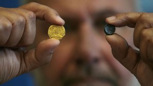 Показаха последните находки от Перперикон рядка златна монета и оловен