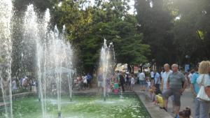 Слънчево и потопло днес