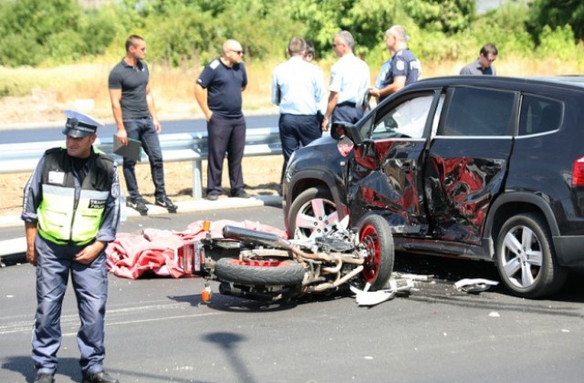 Моторист загина при катастрофа на „Цариградско шосе”