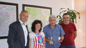 Общината продължава да подкрепя медалистката от игрите Спешъл олимпикс