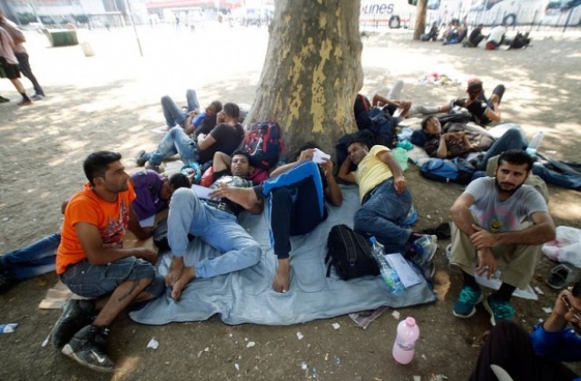 Бежанци тежат на гръцки острови, искат в Европа