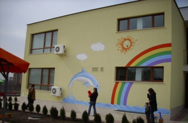 Обявиха 309 свободни места за детските градини във Варна