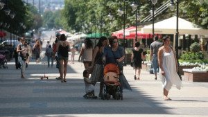 Повредени кабели оставиха без ток част от центъра на София