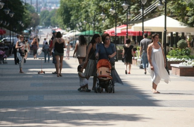 Повредени кабели оставиха без ток част от центъра на София