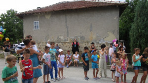 Над 20 малчугани се забавляваха на детски празник в Нацовци