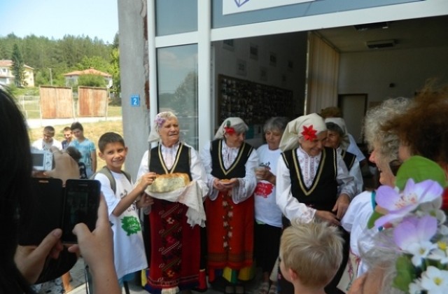 „Приеми ме на село” – Джуниър продължава в село Поповци