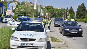 МВР обмисля да бъде криминализирано организирането на гонки