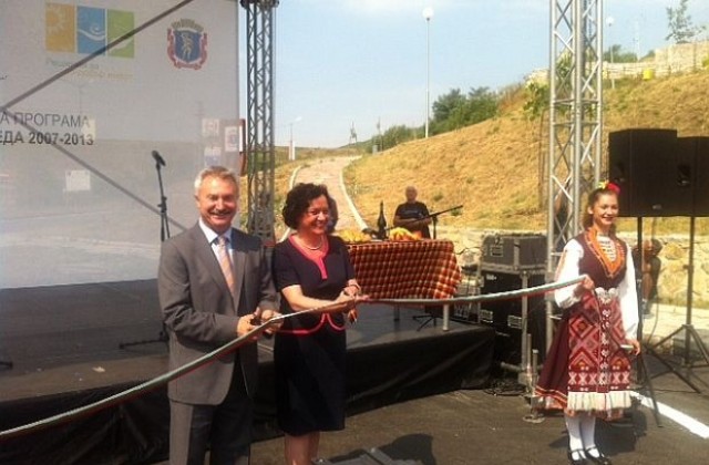 Министър Ивелина Василева откри обновения воден цикъл на Монтана