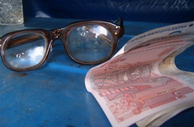 Нагла крадла задигна пенсията на старица