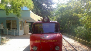 Деца от чужбина първи се повозиха на детската железница в