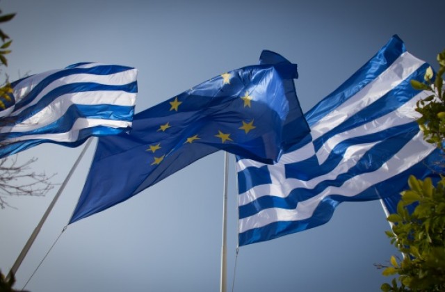 Еврогрупата умува за отпускане на 23 млрд. евро за Гърция
