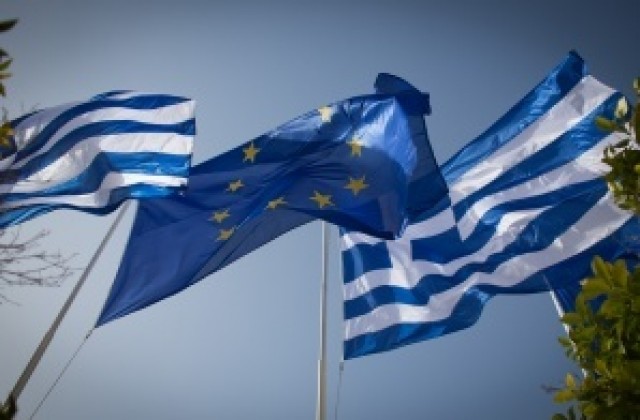Еврогрупата одобри гръцкия спасителен план