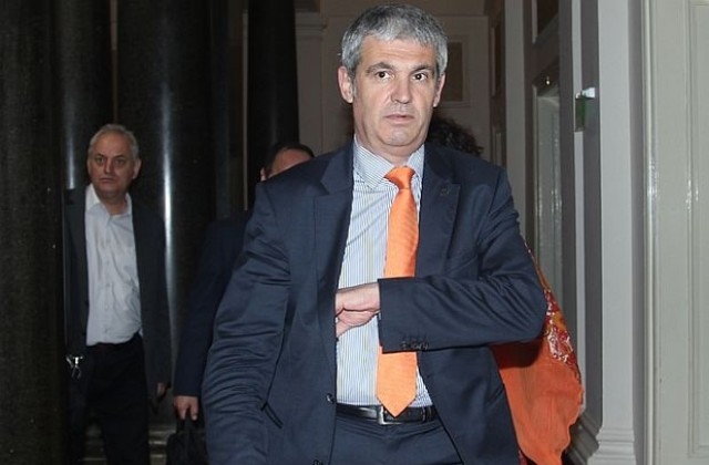 Лидерът на КНСБ вещае напрежение в много сектори на икономиката през есента