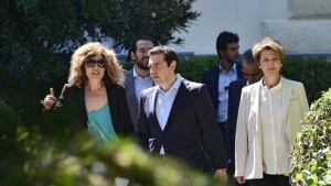 Гърция се нуждае от преструктуриране на дълга