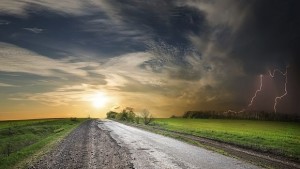 Днес ще бъде горещо от понеделник дъжд и градушки