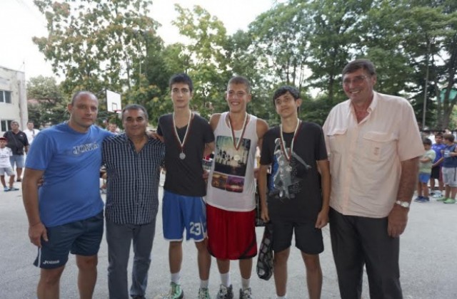 Звезди и таланти се събраха за финалите на турнирите на „Живот за Варна“
