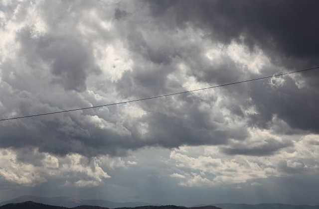 Дъжд и гръмотевици