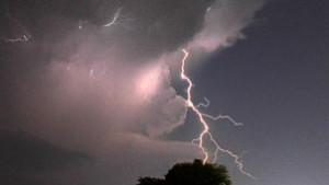 Гръм уби двама мъже в Априлци