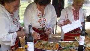 Повече от 100 кулинарни вкусотии представиха на фестивала в Асеново
