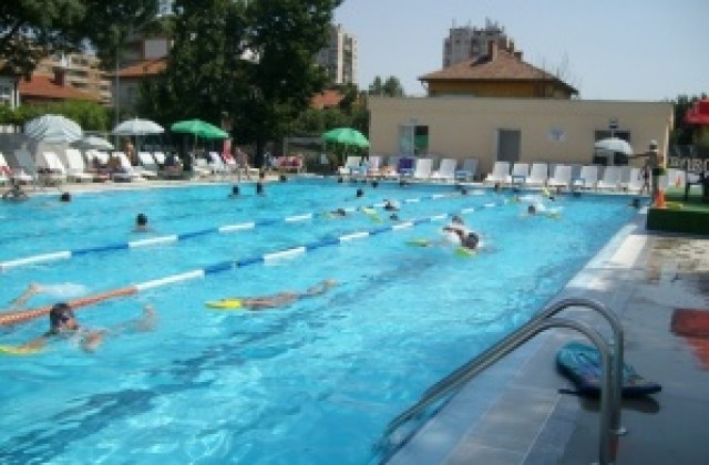 Обучение на тема  „Безопасно лято около и във водата на общинския плаж