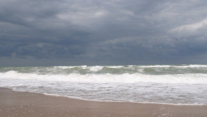 Младеж от Дългопол се удави след нощно къпане