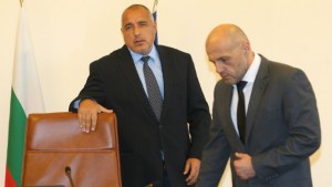 Борисов разпореди в събота всичко да е препломбирано по бензиностанциите