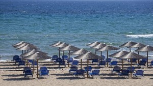 Планират стимули за концесионерите за да станат безплатни чадърите и