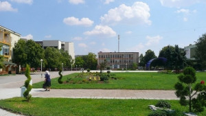 Любимец празнува с рок група Фондацията