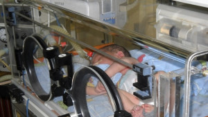 Нов кувьоз ще получи неонатологията от акция Жълти стотинки