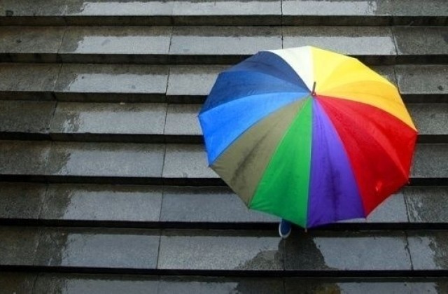 Студен фронт от северозапад носи валежи